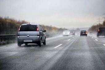 Tips en verzekeringen voor schade door gladheid
